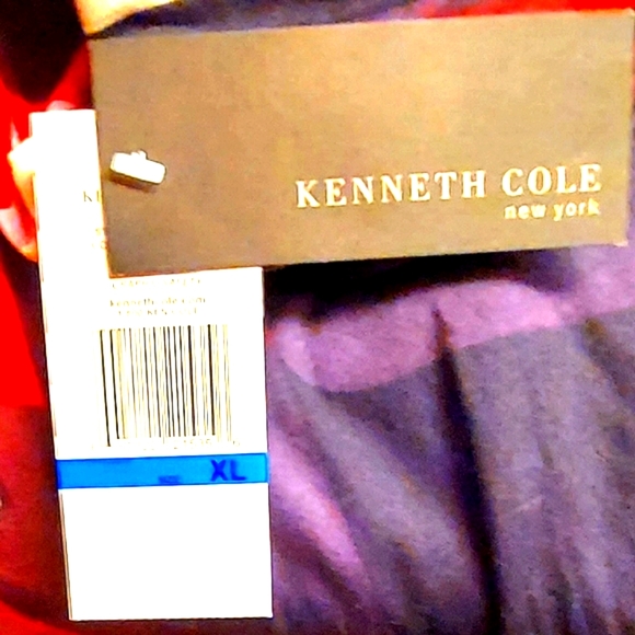 Shirt - Picture 4 of 4